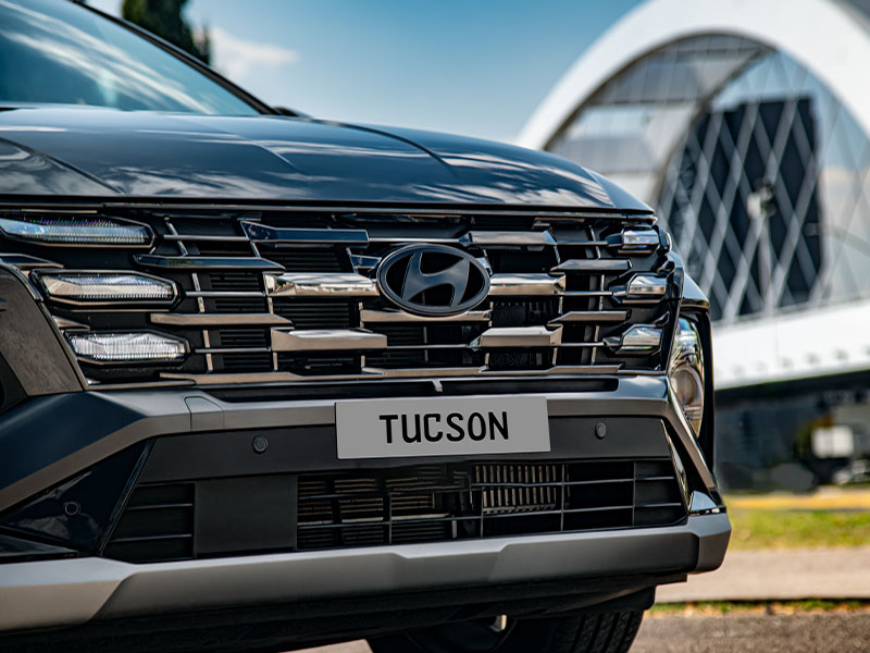 Parrilla frontal Hyundai Tucson Híbrida 2026