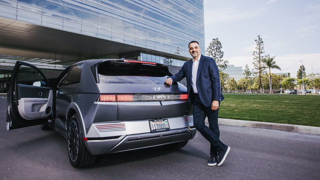 Ejecutivos de Hyundai Motor Group reciben premios en los Automotive News All-Star Awards 2025 por liderazgo e innovación global.