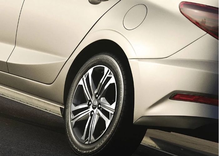 Hyundai HB20 color azul mostrando Control Electrónico de Estabilidad (ESC)