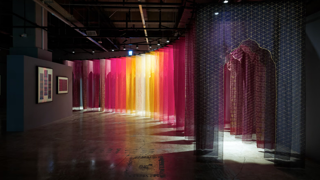  Piezas tejidas que representan la colaboración cultural entre Corea e India en la muestra presentada por Hyundai Motor